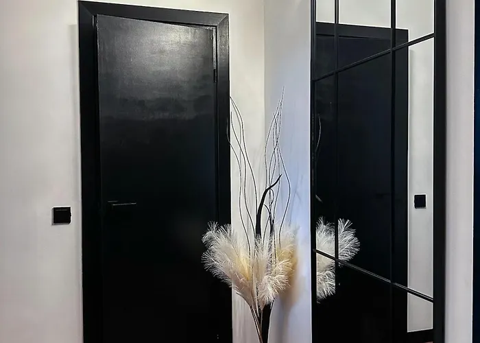 Stylish Design Next To Station Dzīvoklis Riga