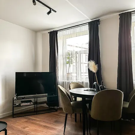 Stylish Design Next To Station Apartment Riga